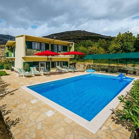 Holiday Home Cherry Tree Žrnovnica Екстериор снимка