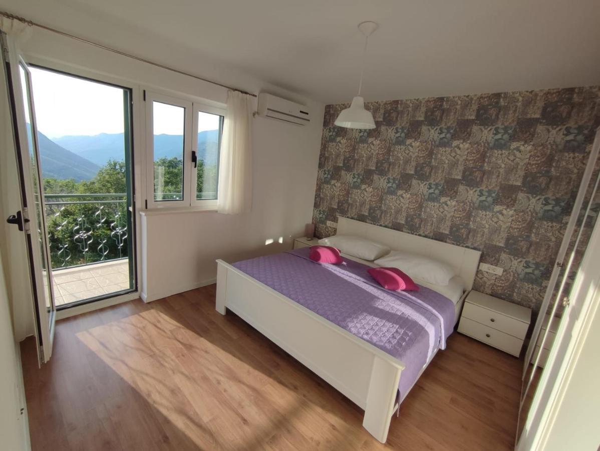 Holiday Home Cherry Tree Žrnovnica Екстериор снимка